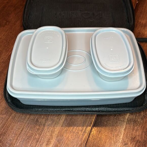 Black Milton Meal Storage Organizer with Wristlet - Picture 3 of 4